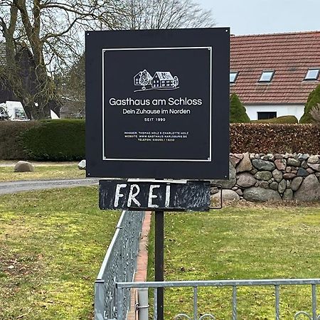 Gasthaus Am Schloss Karlsburg Buitenkant foto